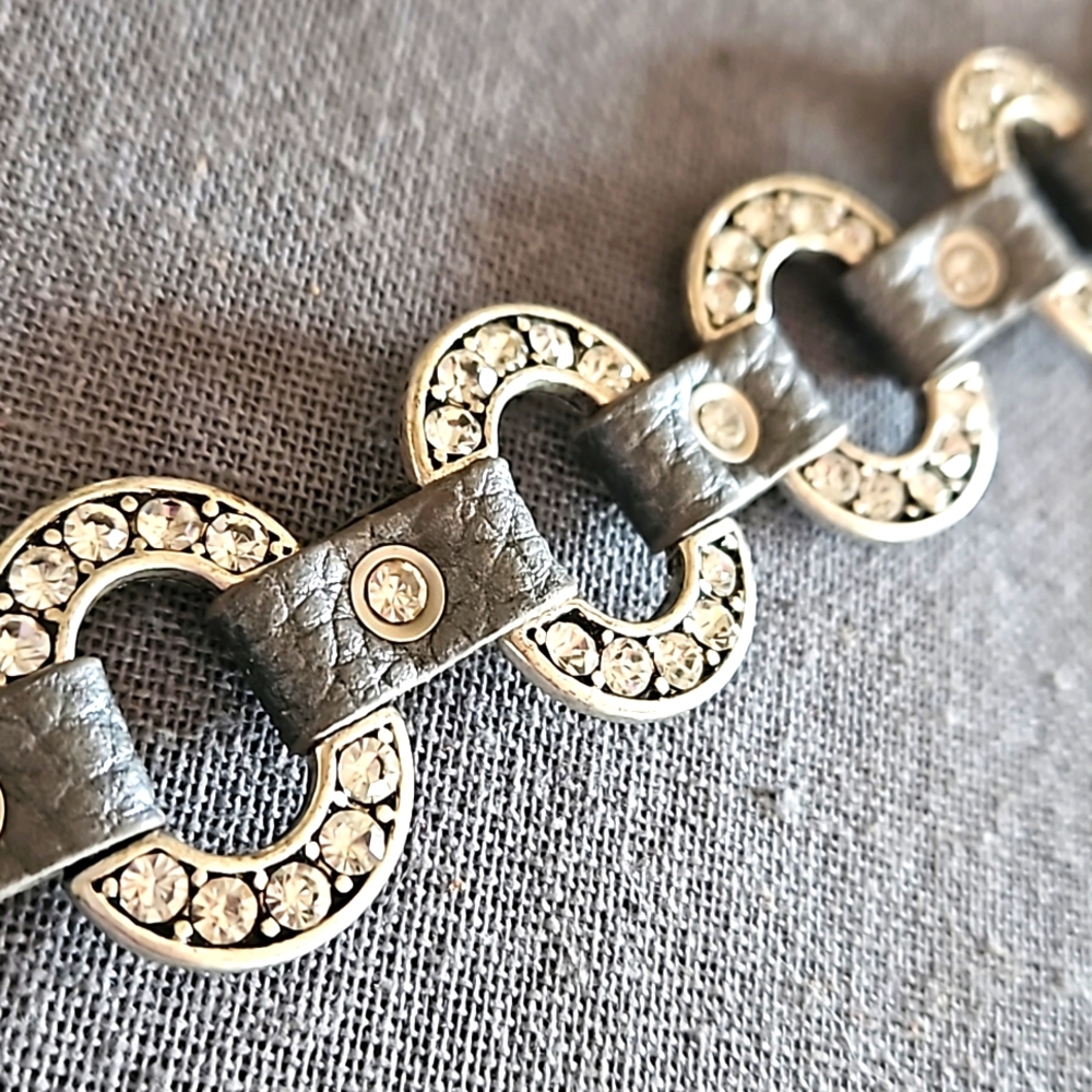 Premier Designs gray leather bracelet w crystals like new!